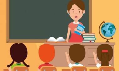 બારડોલીની ઉકા તરસાડીયા યુનિવર્સિટીના વિદ્યાર્થીઓએ શિક્ષિકા પર લગાવ્યા ગંભીર આક્ષેપો