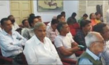 અમદાવાદમાં પત્રકારોની સભા યોજાઈ