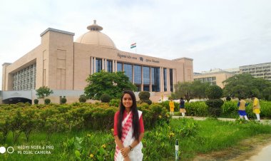 રાજકોટની વિદ્યાર્થિની આકાંક્ષા ગોંડલિયાએ ગાંધીનગર વિધાનસભા ખાતે ‘યુવા મોડેલ એસેમ્બલી’માં ધારાસભ્ય તરીકે ભાગ લીધો