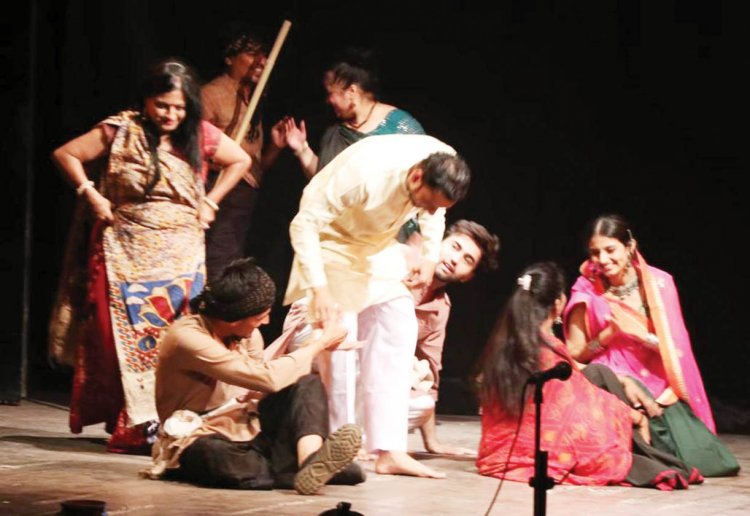 ઝવેરચંદ મેઘાણીની  પાંચા નો વેશ વાર્તાનું નાટ્યરૂપાંતરણ ભજવાયું