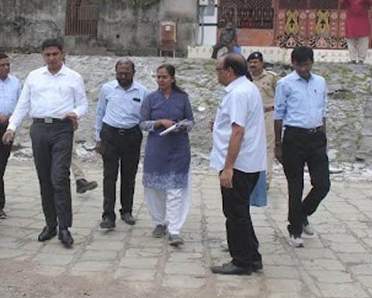 તાપી નદી, કેનાલ કે તળાવમાં ગણેશજીની મૂર્તિનું વિસર્જન કરવાથી પાણી પ્રદૂષિત થાય છે તેને રોકવા મૂર્તિ વિસર્જન પર પ્રતિબંધ