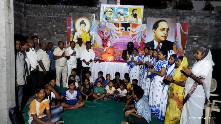 66મો ધમ્મચક્ર પ્રવર્તન મહોત્સવના ભાગરુપે કરુણાશાતિ બુદ્ધ વિહાર કોસાડ ખાતે ધમ્મ વંદના, ખીરદાન કાર્યક્રમ યોજાયો 