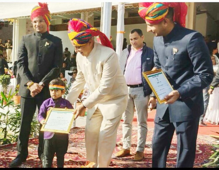 सिद्धार्थ ने जिला स्तर पर सन्मानित होने का रिकार्ड किया