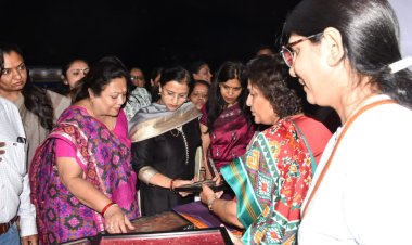 દર્શનાબેન જરદોશના હસ્તે સાડીની થીમ પર સ્પેશિયલ હૅન્ડલૂમ એક્સપોનું ઉદ્‌ઘાટન