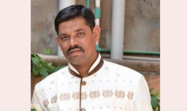 महाराष्ट्र राज्य छात्र पालक शिक्षक महासंघ के जलगांव जिला अध्यक्ष विवेक सुधाकर सालुंखे 