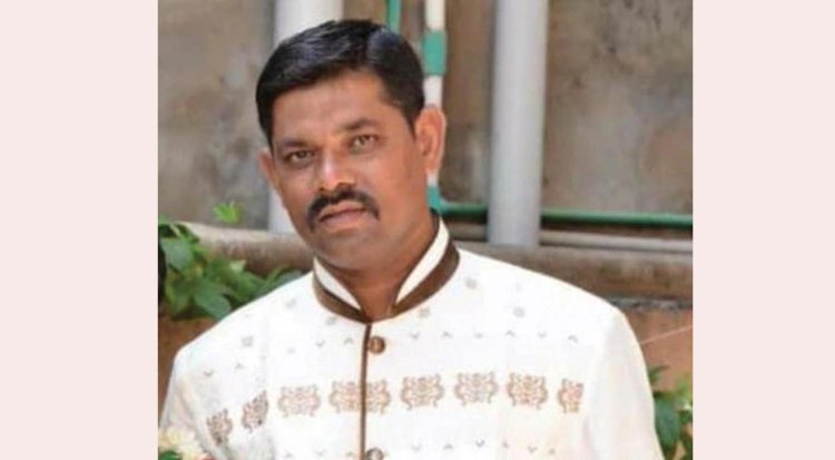 महाराष्ट्र राज्य छात्र पालक शिक्षक महासंघ के जलगांव जिला अध्यक्ष विवेक सुधाकर सालुंखे 