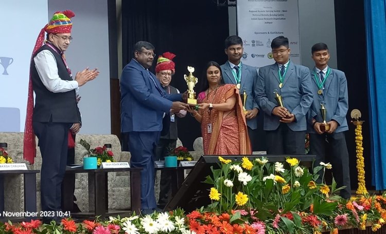 AMNS इंटरनेशनल स्कूल के छात्रों ने INCA मैप क्विज में राष्ट्रीय पुरस्कार जीता