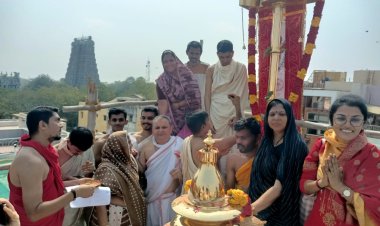 सुमतिनाथ बड़ा मंदिर की प्रथम  वर्षगाँठ पर हुआ ध्वजारोहण