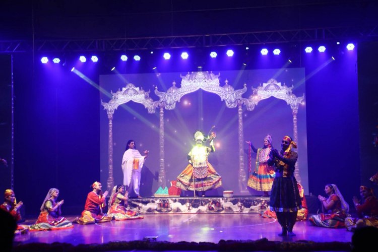 "सथवारो राधेश्याम को" की प्रस्तुति से मंत्रमुग्ध हुए दर्शक, एकल श्रीहरि वनवासी विकास ट्रस्ट का आयोजन