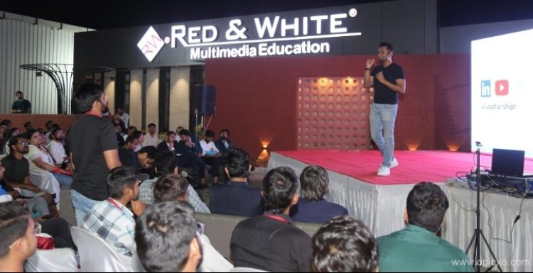 સુરત ખાતે ગુજરાત લેવલની ભવ્ય 'ડિઝાઈન સ્પાર્ક' મીટ અપ યોજાઈ, ગુજરાતમાં ડિઝાઇનિંગ ઇન્ડસ્ટ્રીના ક્લચરને નવી રાહ આપવાનો ઉદેશ્ય