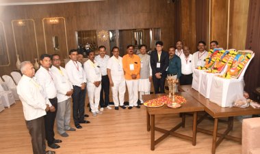 अखिल भारतीय माली महासंघ के 23वें वर्धापन दिन के शुभ अवसर पर सिलवासा स्थित कला केंद्र में माली समाज का राष्ट्रीय अधिवेशन एवं चिंतन शिविर